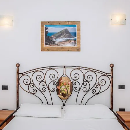 Holiday home Maestrale - By Faendho *