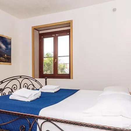 Holiday home Maestrale - By Faendho *